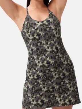 NWOT Outdoor Voices Floral Slip Dress - Olive & Gray Athletic Green Shorts Small
